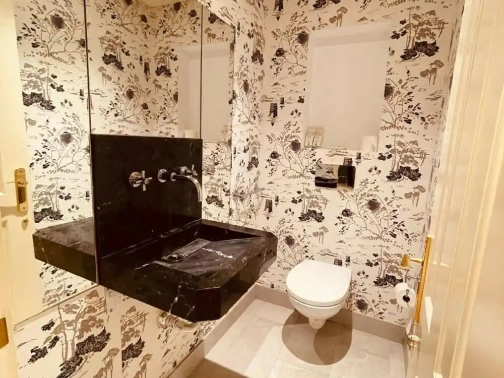 Baño de Planta baja de alquiler en Marbella con Aire acondicionado, Terraza y Piscina