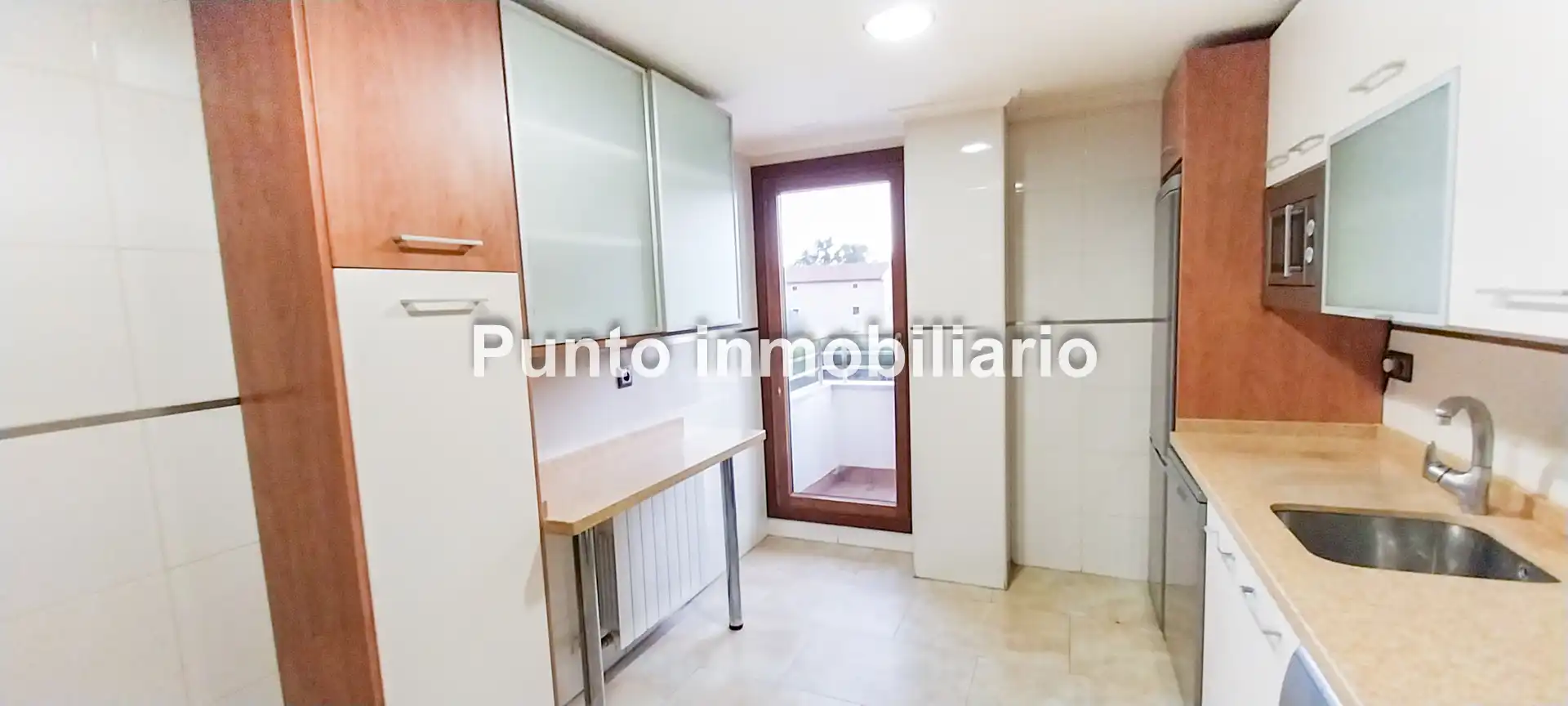 Flat for rent in Calle Santa Ana, 2, La Flecha - Monasterio del Prado