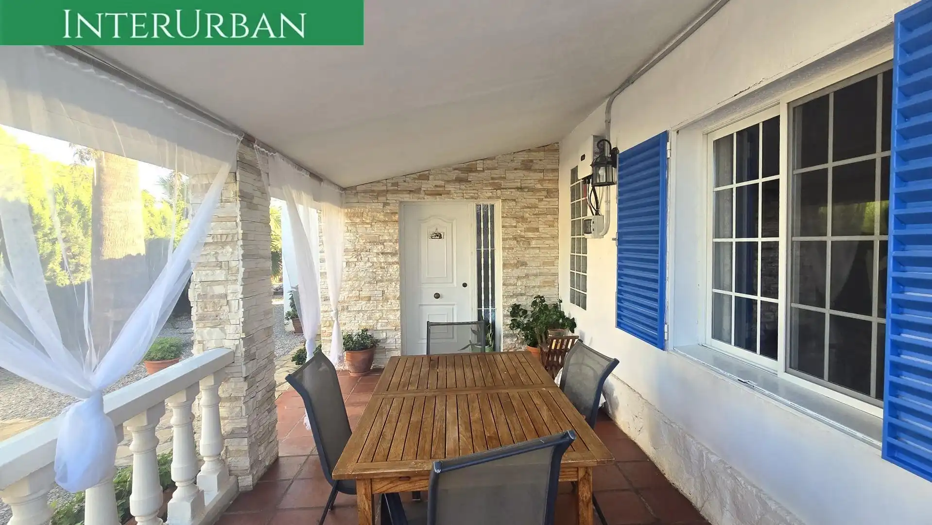 Terrassa de Casa o xalet en venda en La Pobla de Vallbona amb Aire condicionat, Calefacció i Jardí privat