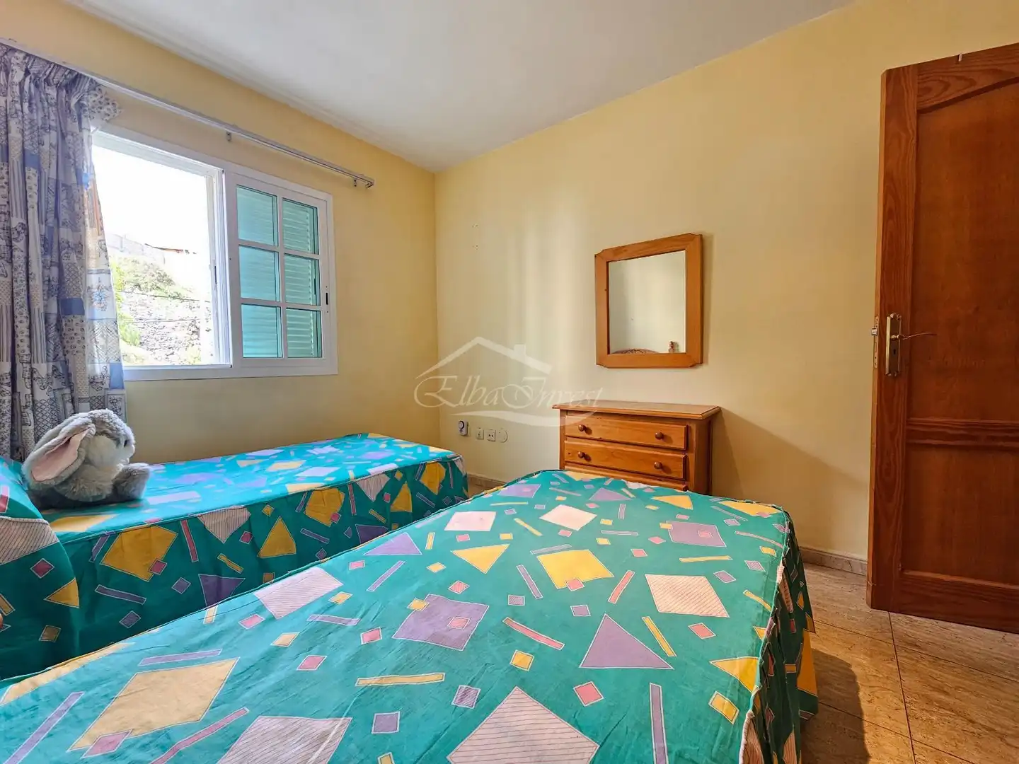 Bedroom of Flat for sale in Guía de Isora  with Terrace, Furnished and Oven
