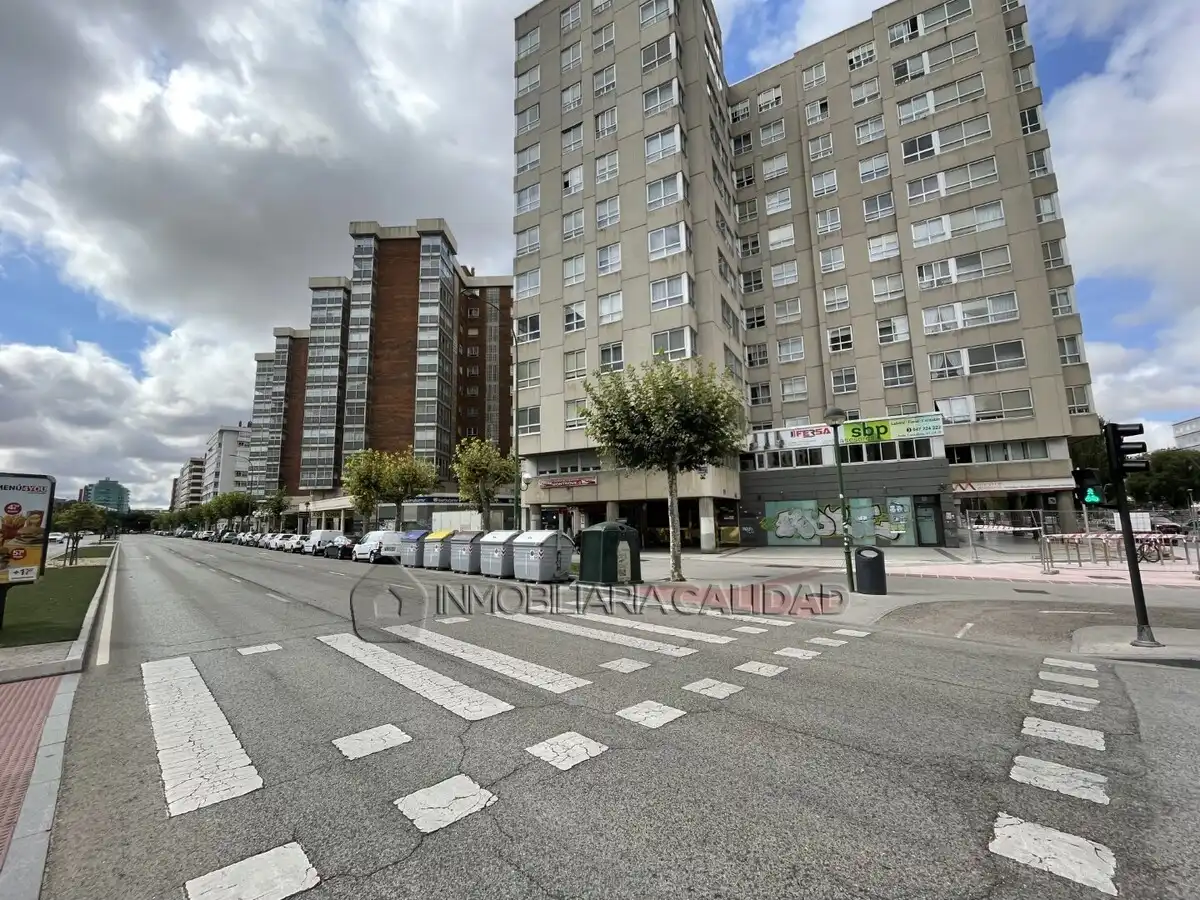 Exterior view of Flat for rent in Burgos  with Heating and Furnished