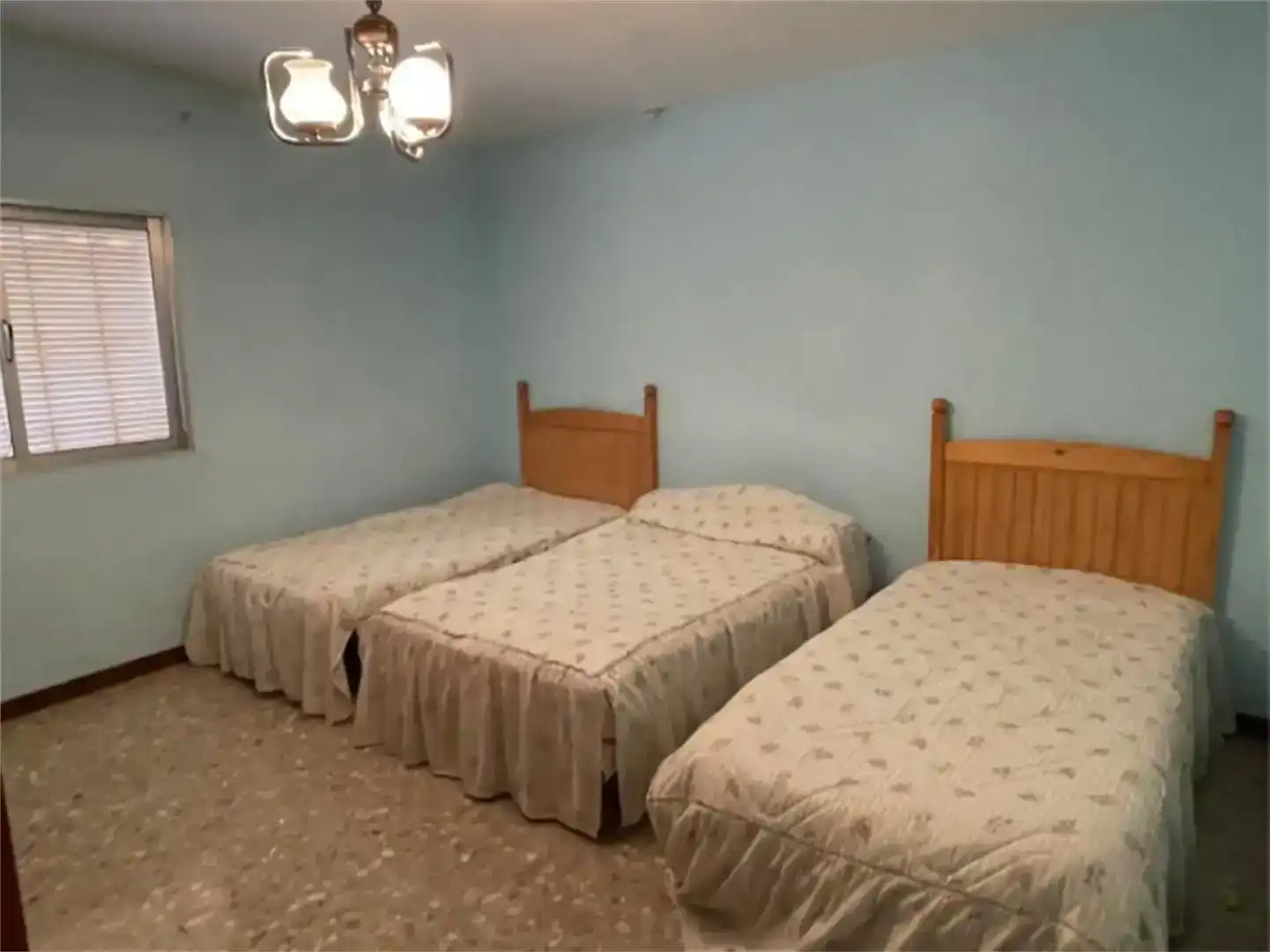 Schlafzimmer von Wohnung zum Verkauf in Paniza mit Abstellraum, Möbliert und Ofen