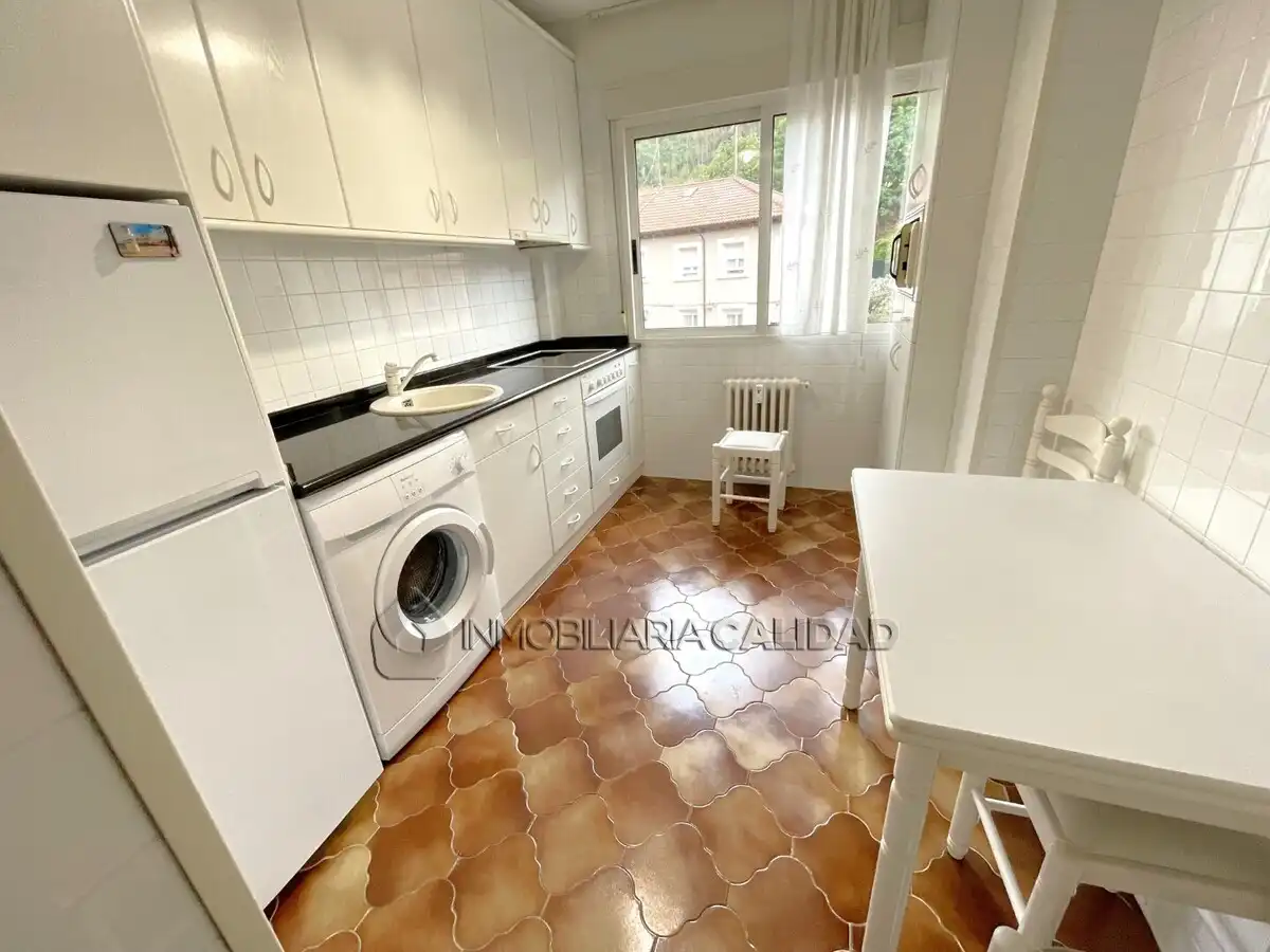 Kitchen of Flat for rent in Burgos  with Heating and Furnished