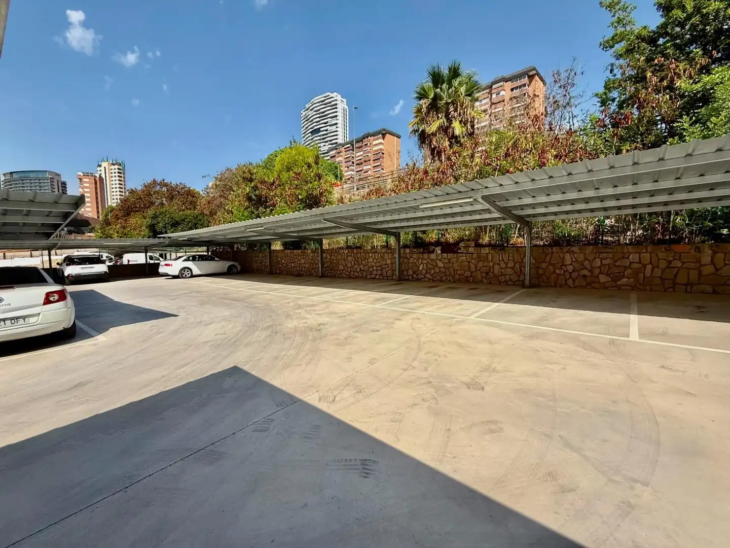 Aparcament de Apartament en venda en Benidorm amb Aire condicionat, Terrassa i Moblat