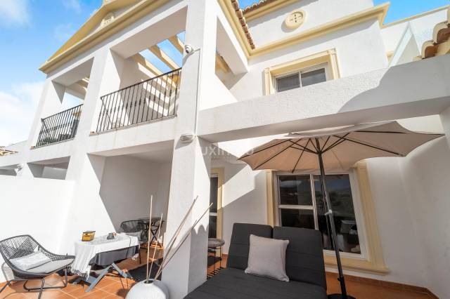 Casa adosada en Venta en La Empedrola