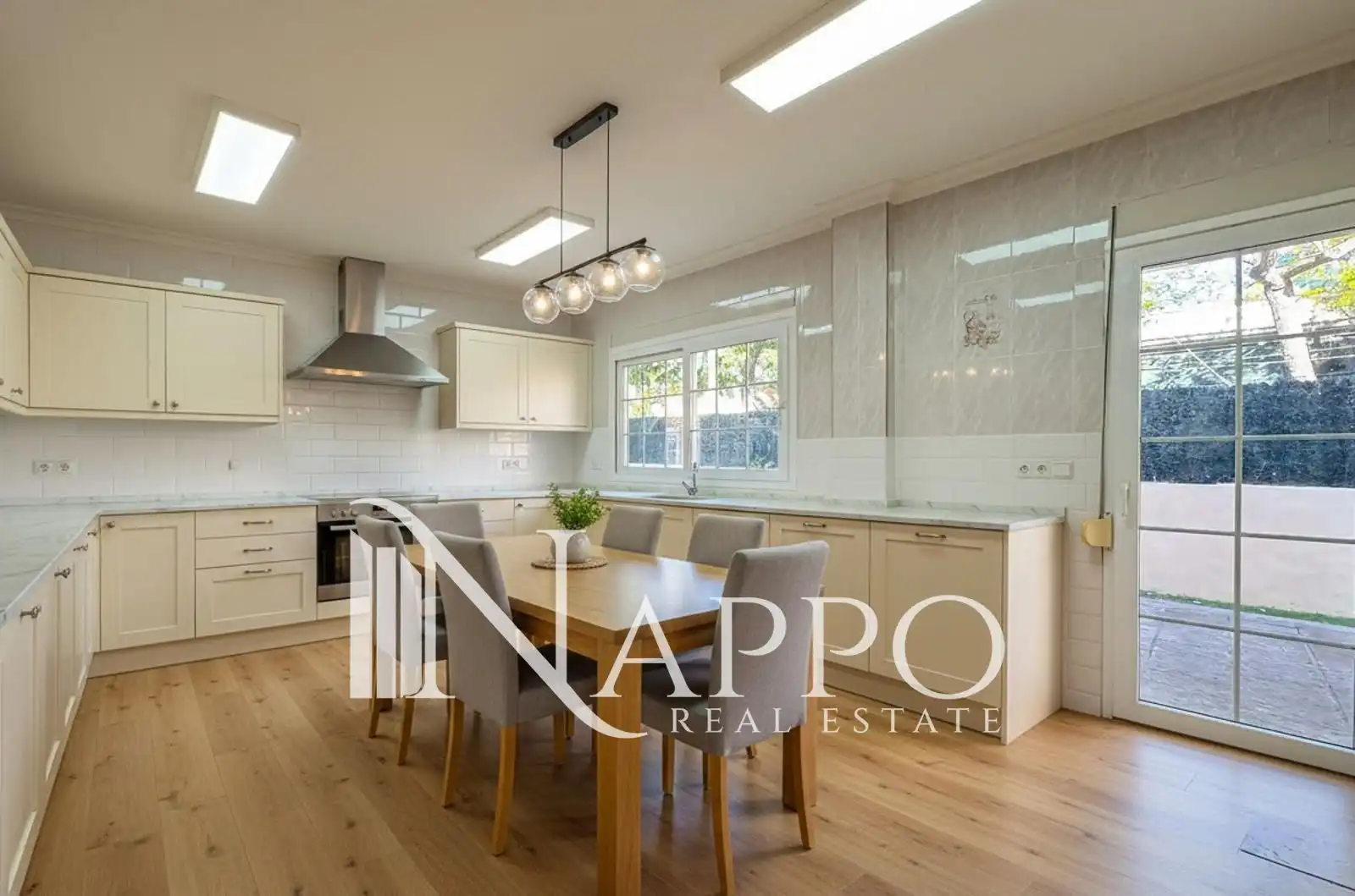 Cocina de Casa o chalet en venta en Calvià con Aire acondicionado, Calefacción y Jardín privado