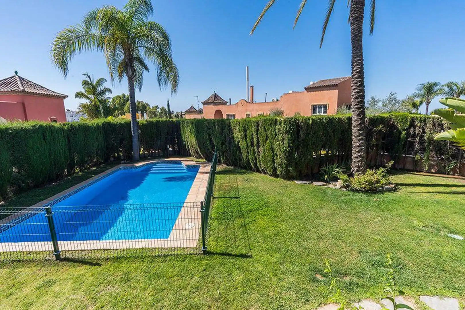 Jardí de Casa adosada de lloguer en Marbella amb Terrassa i Moblat