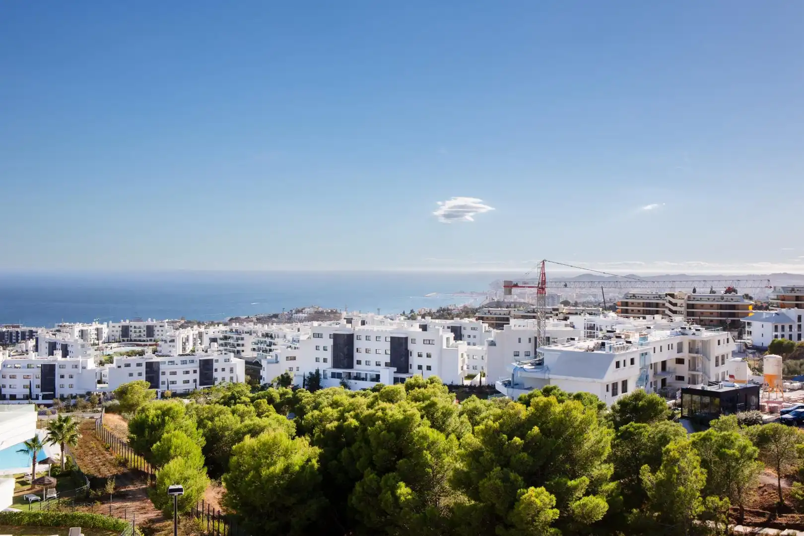 Außenansicht von Dachboden zum Verkauf in Fuengirola mit Klimaanlage, Terrasse und Abstellraum
