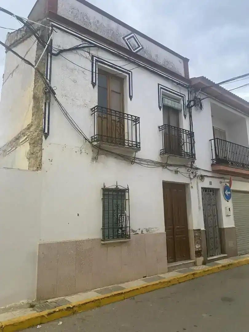 Vista exterior de Casa adosada en venta en Los Corrales