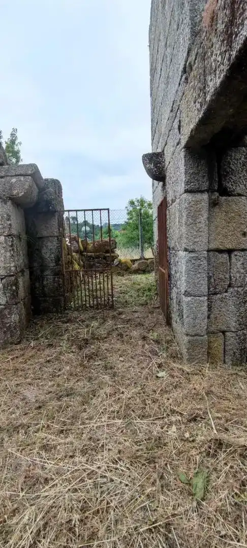 Terreno en venta en Beade 