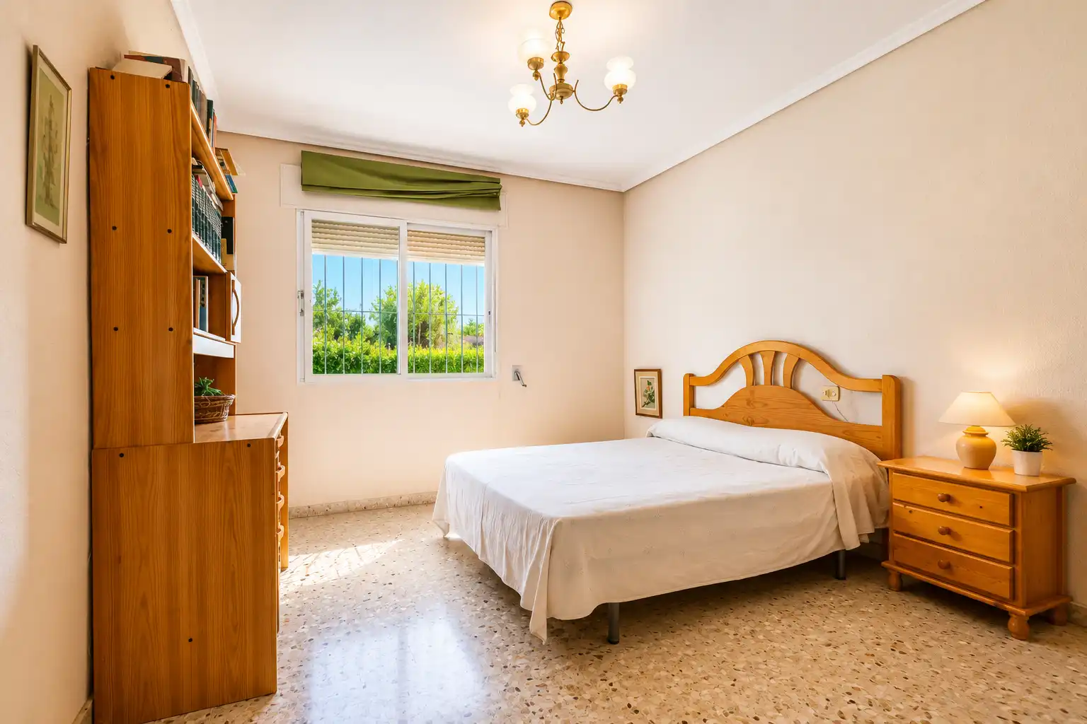 Habitación de Casa o chalet en venta en Benidorm con Terraza y Balcón