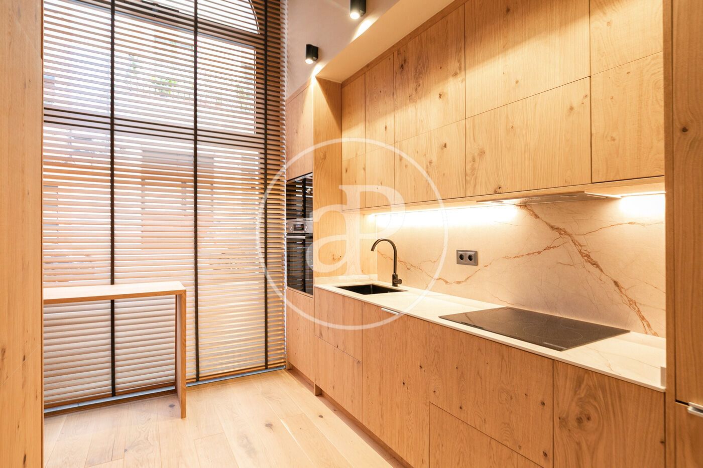 Küche von Maisonette zum Verkauf in  Barcelona Capital mit Klimaanlage, Heizung und Terrasse