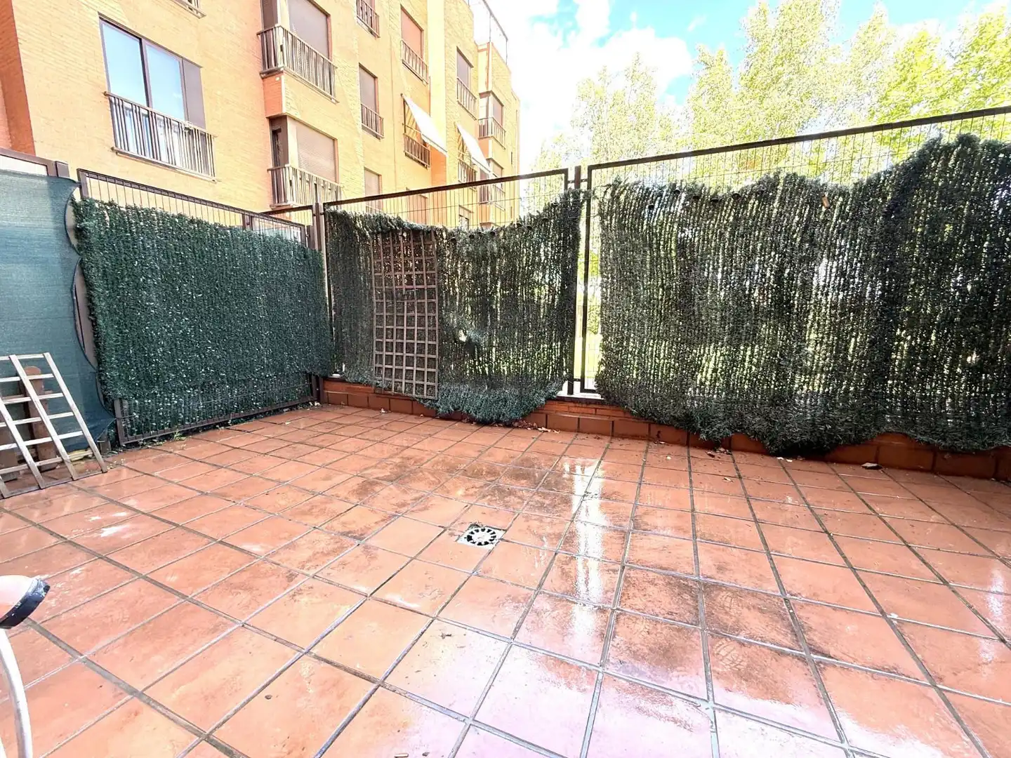 Terrassa de Apartament en venda en Madrid amb Aire condicionat, Calefacció i Jardí privat