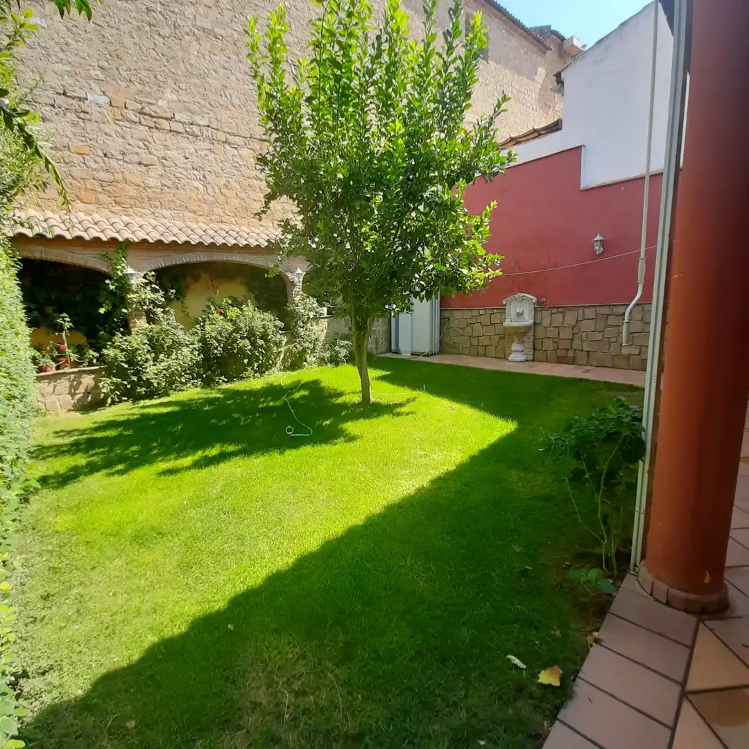Garden of Detached homes for sale in Úbeda  with Private garden, Terrace and Swimming Pool