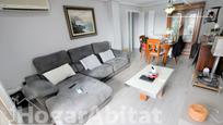 Living room of Flat for sale in  Valencia Capital  with Air Conditioner and Balcony