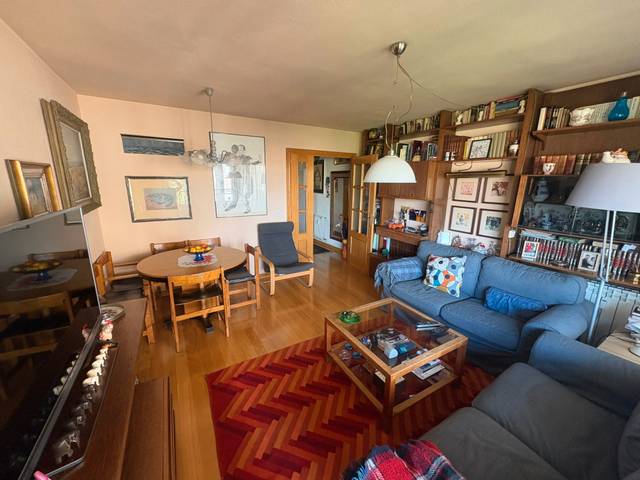 Piso en Venta en Avenida del Doctor García Tapia en Media Legua