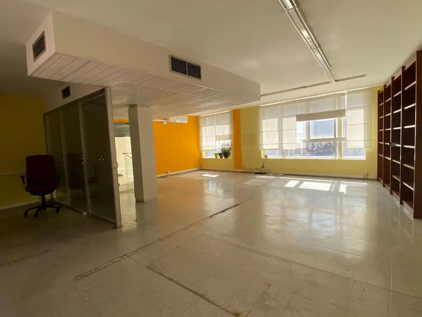 Büro zur Miete in Esglesia, imagen 2