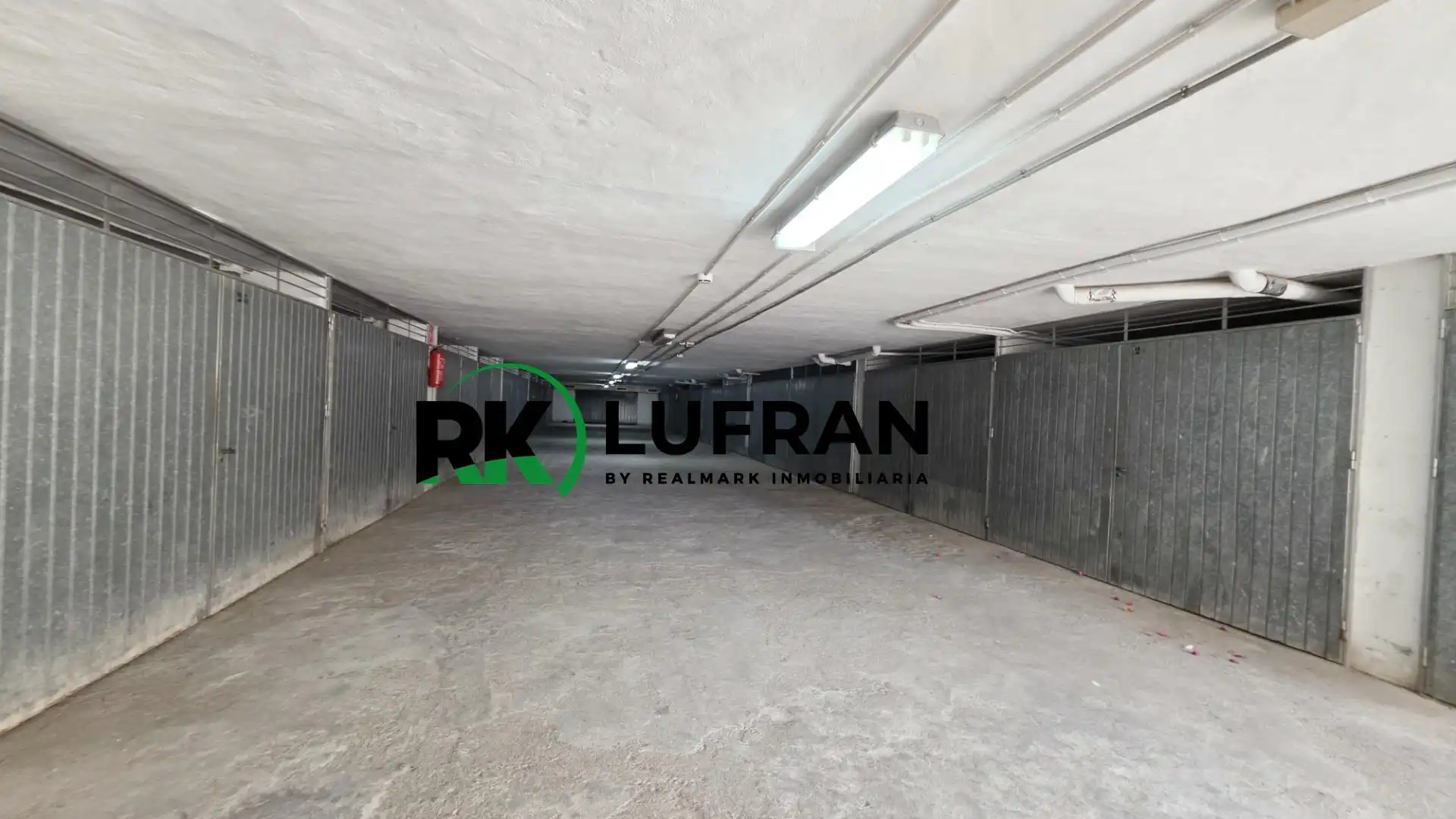Parkplatz von Wohnung zum Verkauf in El Campello mit Klimaanlage, Privatgarten und Terrasse