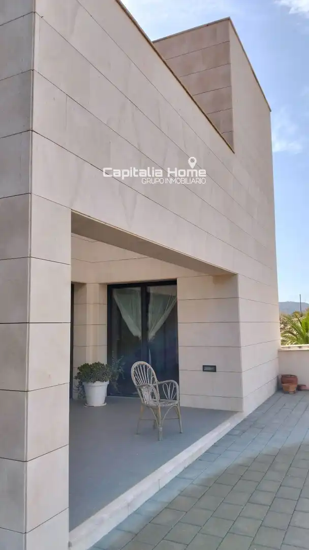 Vista exterior de Casa o xalet en venda en Relleu amb Aire condicionat, Calefacció i Piscina