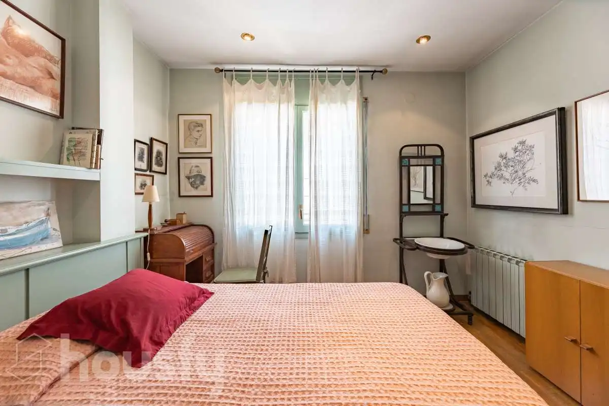 Habitación de Casa o chalet en venta en Sant Cugat del Vallès con Calefacción, Jardín privado y Parquet