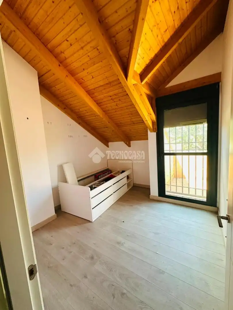 Casa aparellada en venda a Escalona, imagen 10
