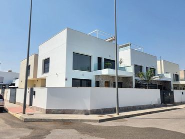 Haus zum Verkauf in Daya Vieja