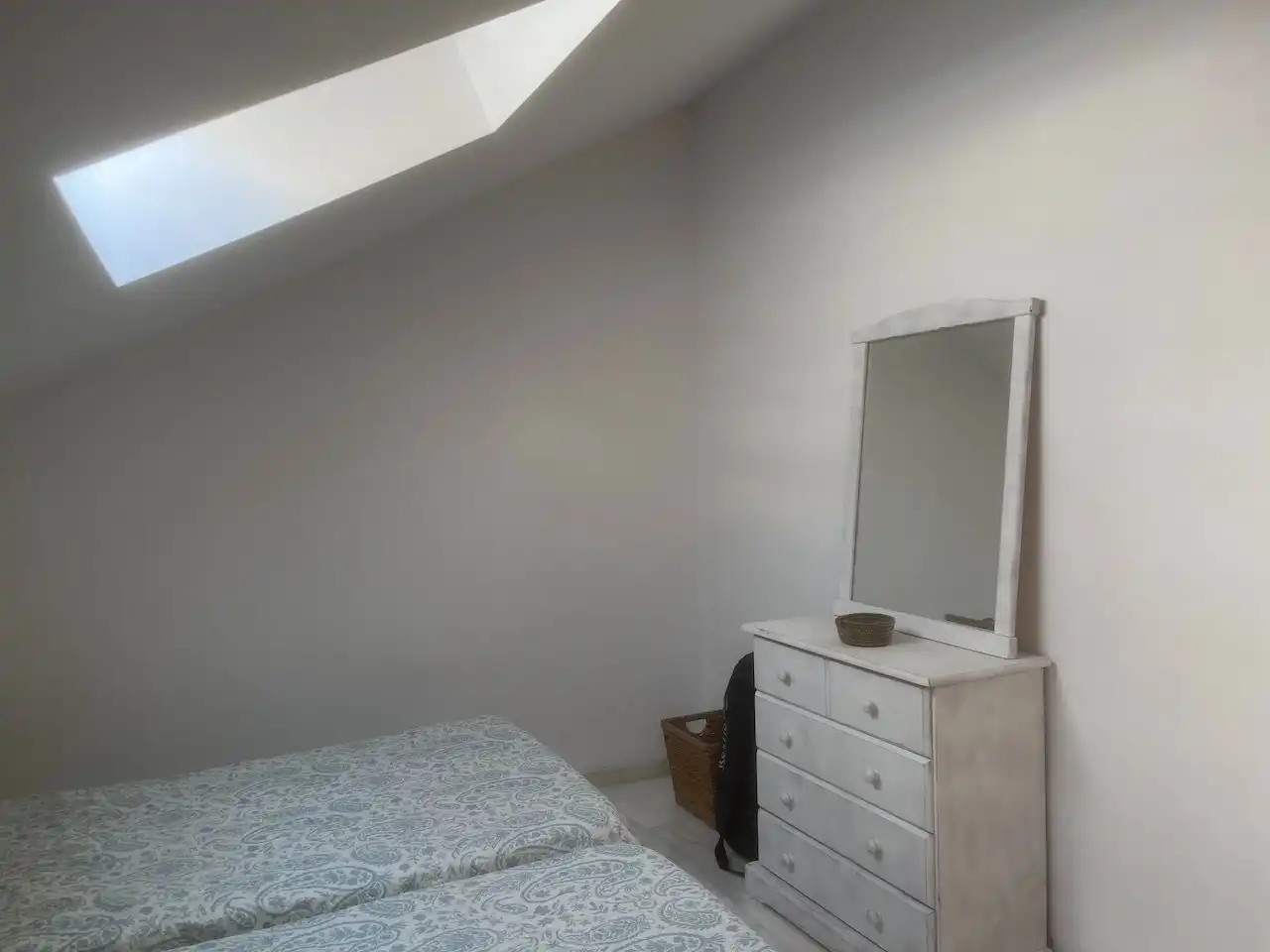 Habitación de Ático de alquiler en Vélez-Málaga con Aire acondicionado y Calefacción