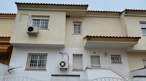 Foto 5 de Casa o xalet en venda a Calle Eugenio Mirón Monroy, Miralvalle - Av. Virgen del Puerto - La Data, Cáceres