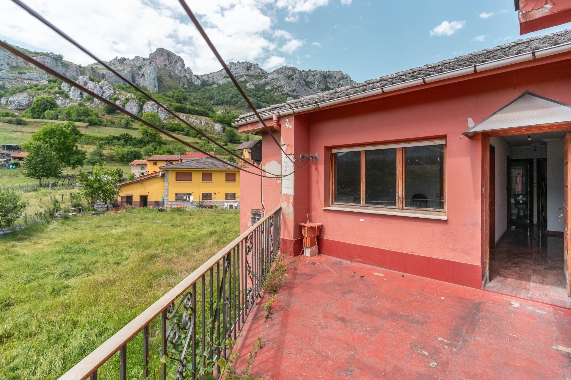 Exterior view of House or chalet for sale in Aller  with Heating, Private garden and Parquet flooring