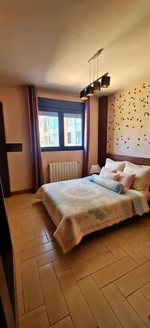 Habitación de Piso en venta en Madrid con Calefacción, Terraza y Trastero