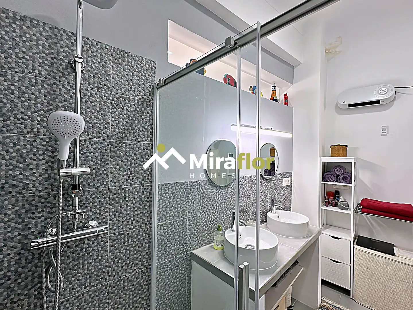 Bathroom of Detached homes for sale in Dénia  with Air Conditioner, Heating and Terrace