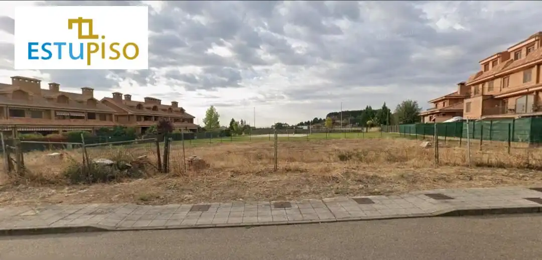 Terreni e lotti in vendita a Sariegos, imagen 2