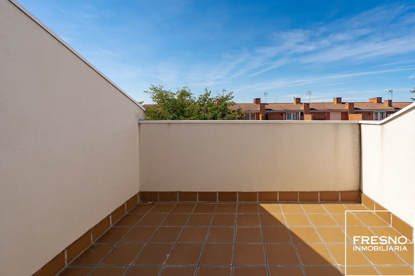 Terraza de Casa adosada en venta en Miramadrid