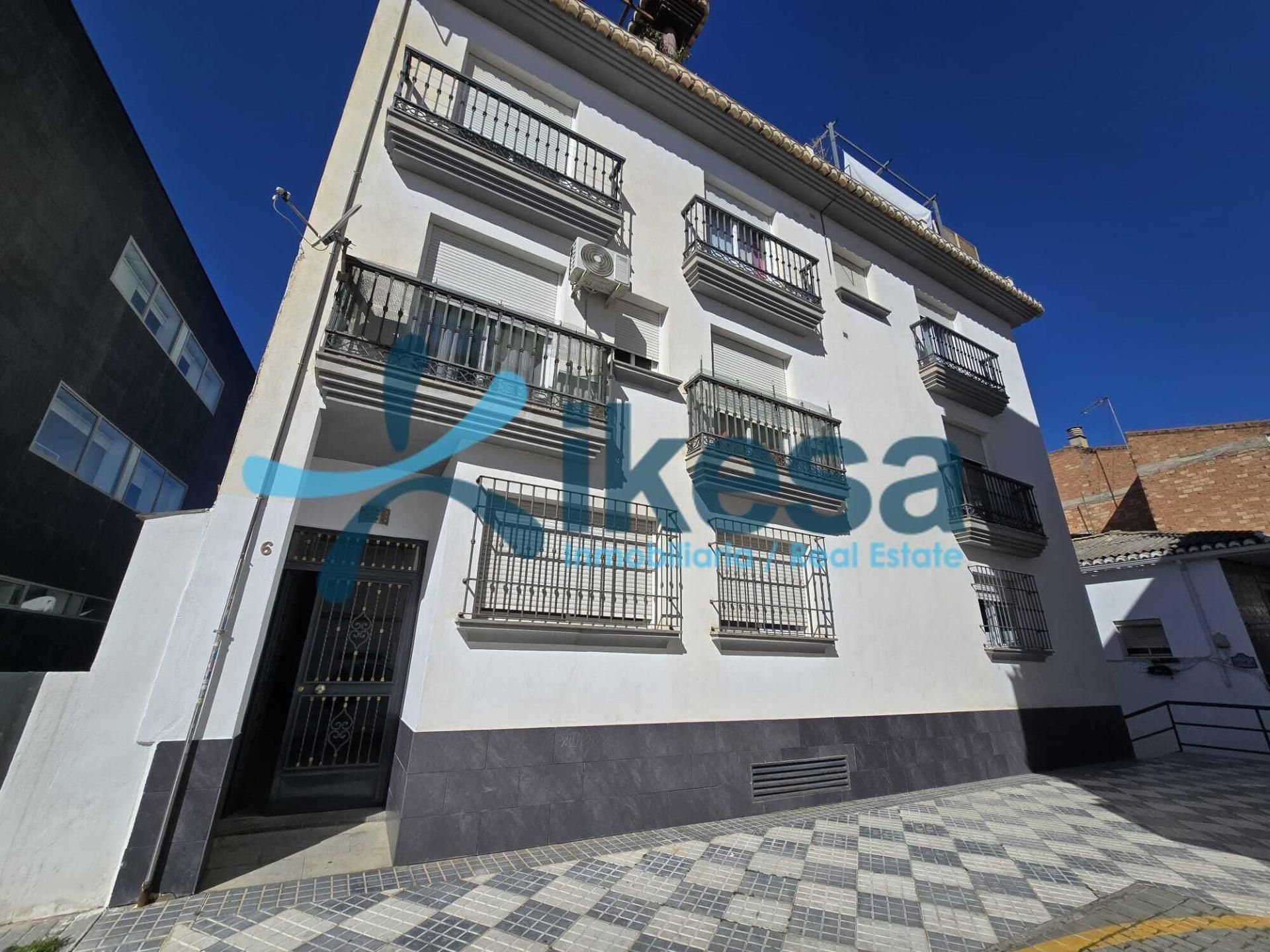 Vista exterior de Pis en venda en Maracena amb Terrassa