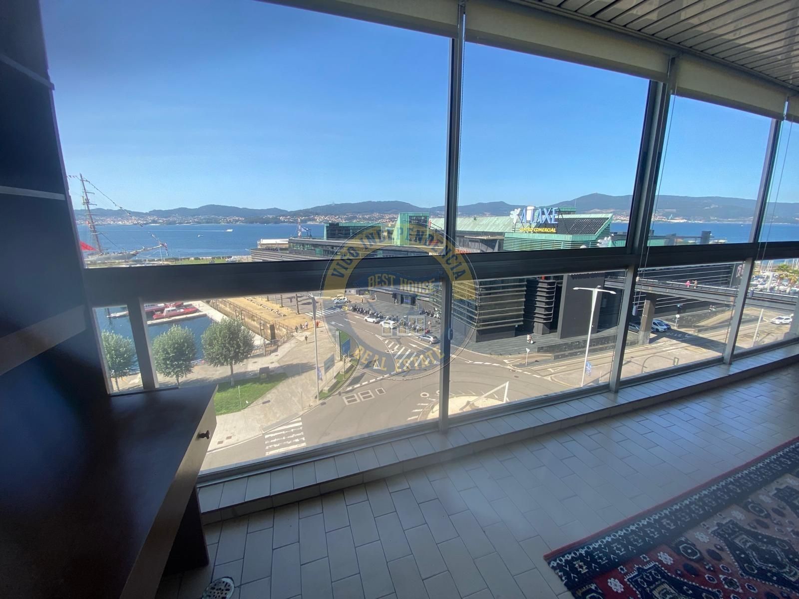 Terraza de Apartamento de alquiler en Vigo  con Calefacción, Parquet y Terraza