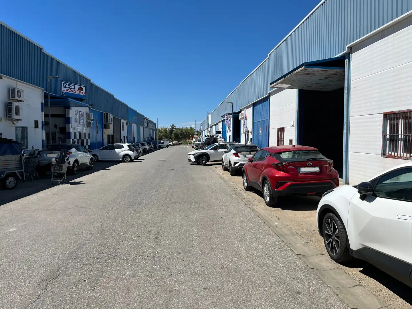Aparcament de Nau industrial en venda en Valencina de la Concepción