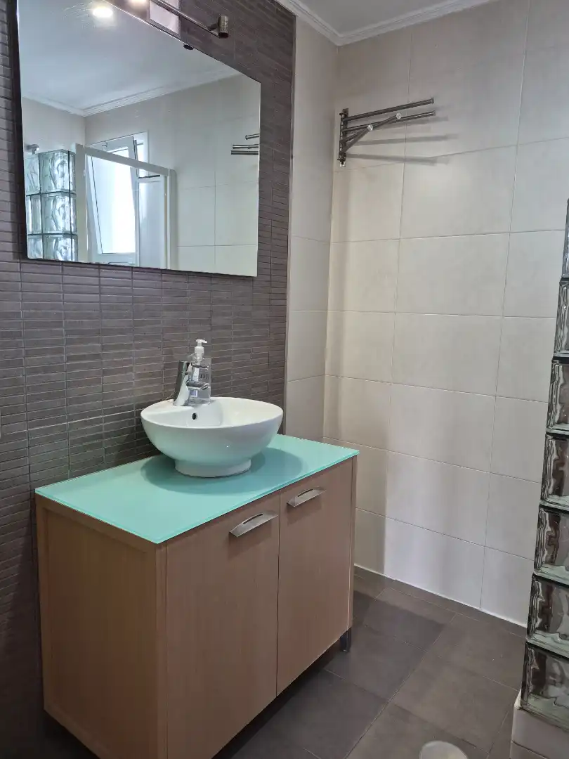 Bathroom of Flat for sale in Sevilla  with Balcony