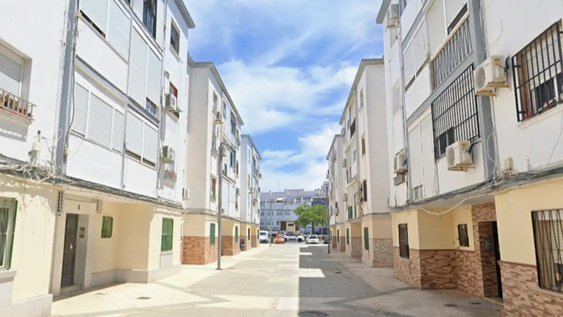 Vista exterior de Pis en venda en  Huelva Capital
