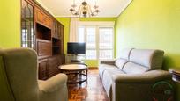 Sala d'estar de Pis en venda en Gijón  amb Parquet i Terrassa