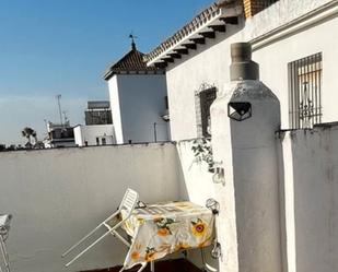 Vista exterior de Pis de lloguer en  Sevilla Capital amb Moblat