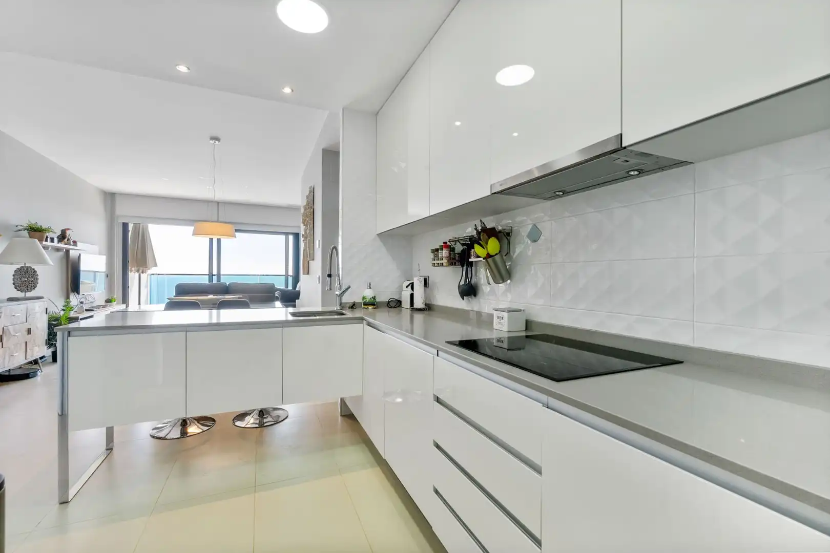 Apartamento con piscina en venta en Playa de Poniente, imagen 17