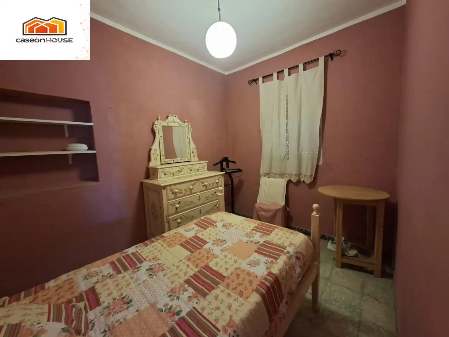 Habitación de Casa o chalet en venta en Chiclana de la Frontera con Terraza y Piscina comunitaria