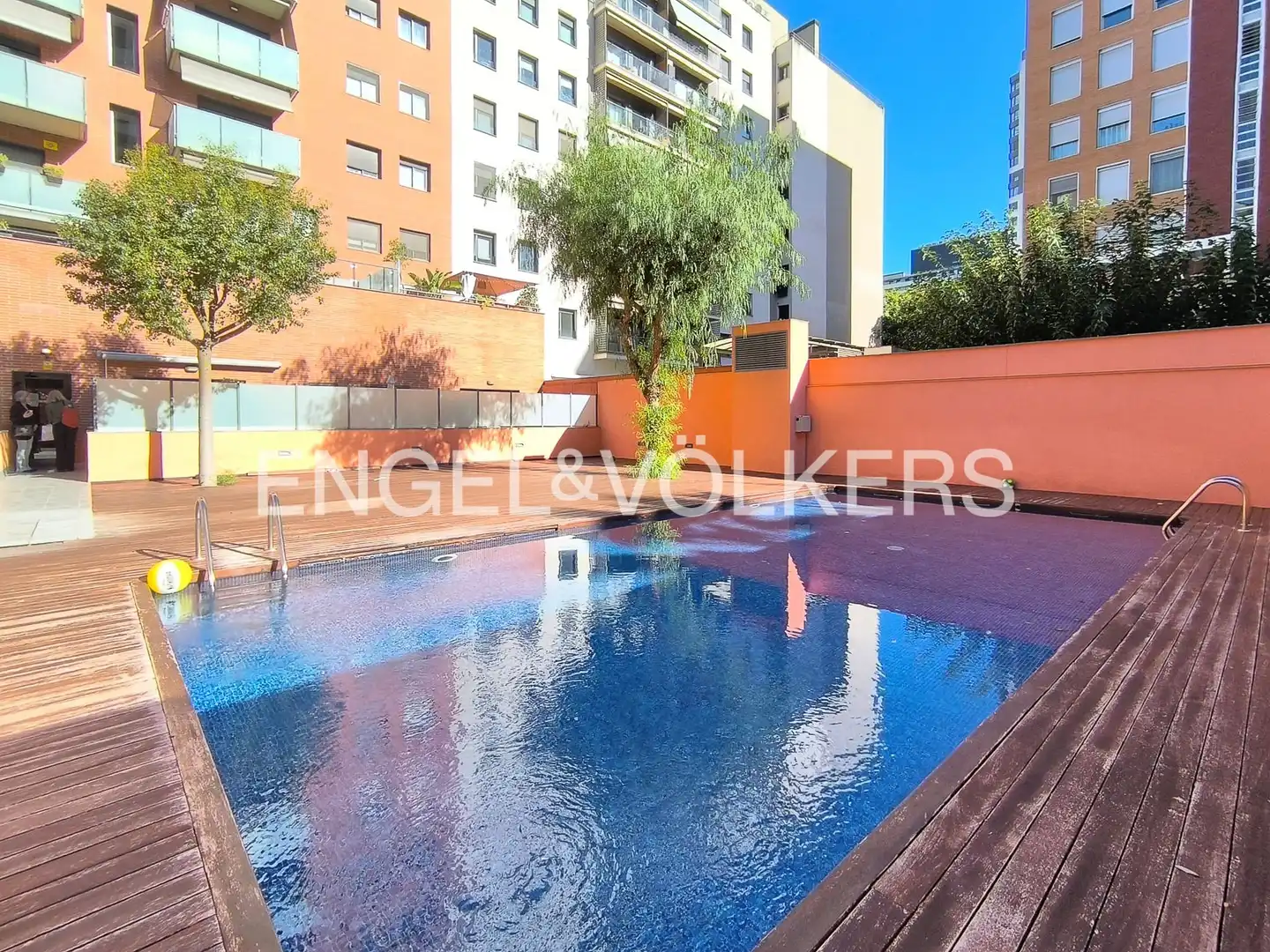 Piscina de Piso de alquiler en Barcelona con Aire acondicionado, Calefacción y Terraza
