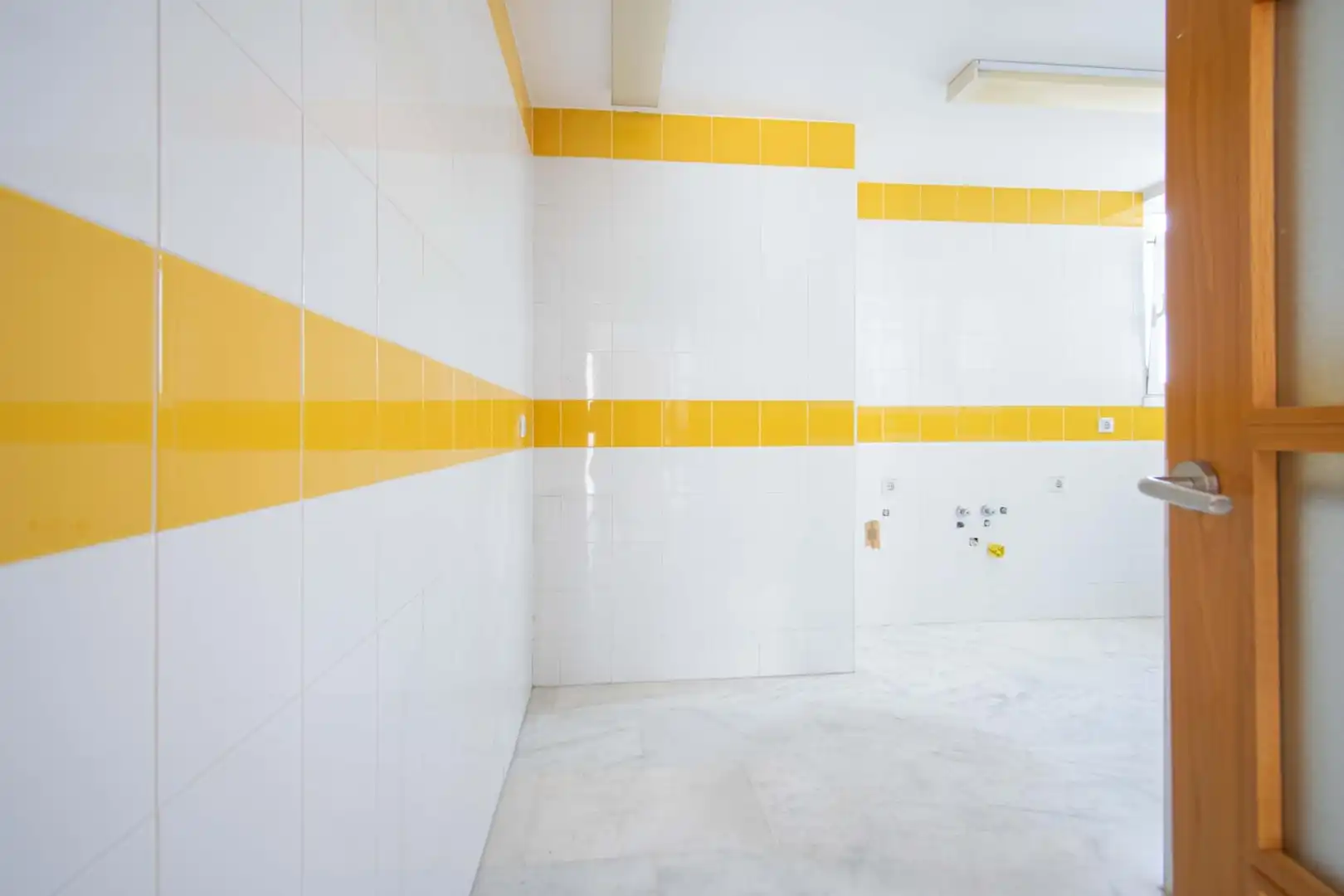 Baño de Piso en venta en Sevilla con Aire acondicionado y Terraza