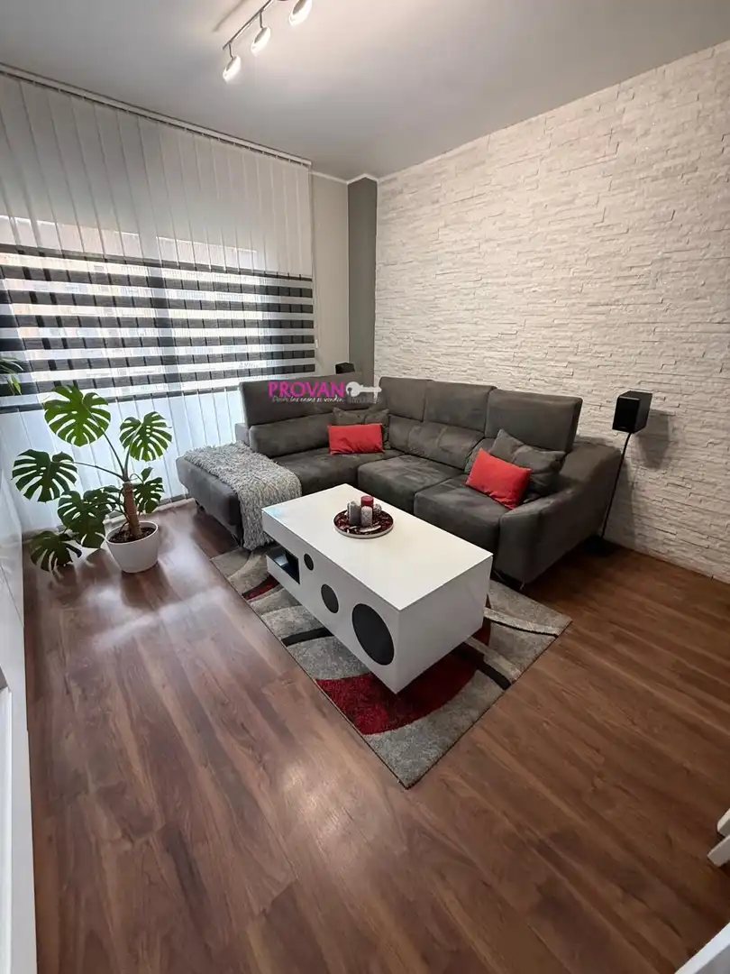Sala de estar de Piso en venta en  Madrid Capital con Aire acondicionado, Terraza y Trastero