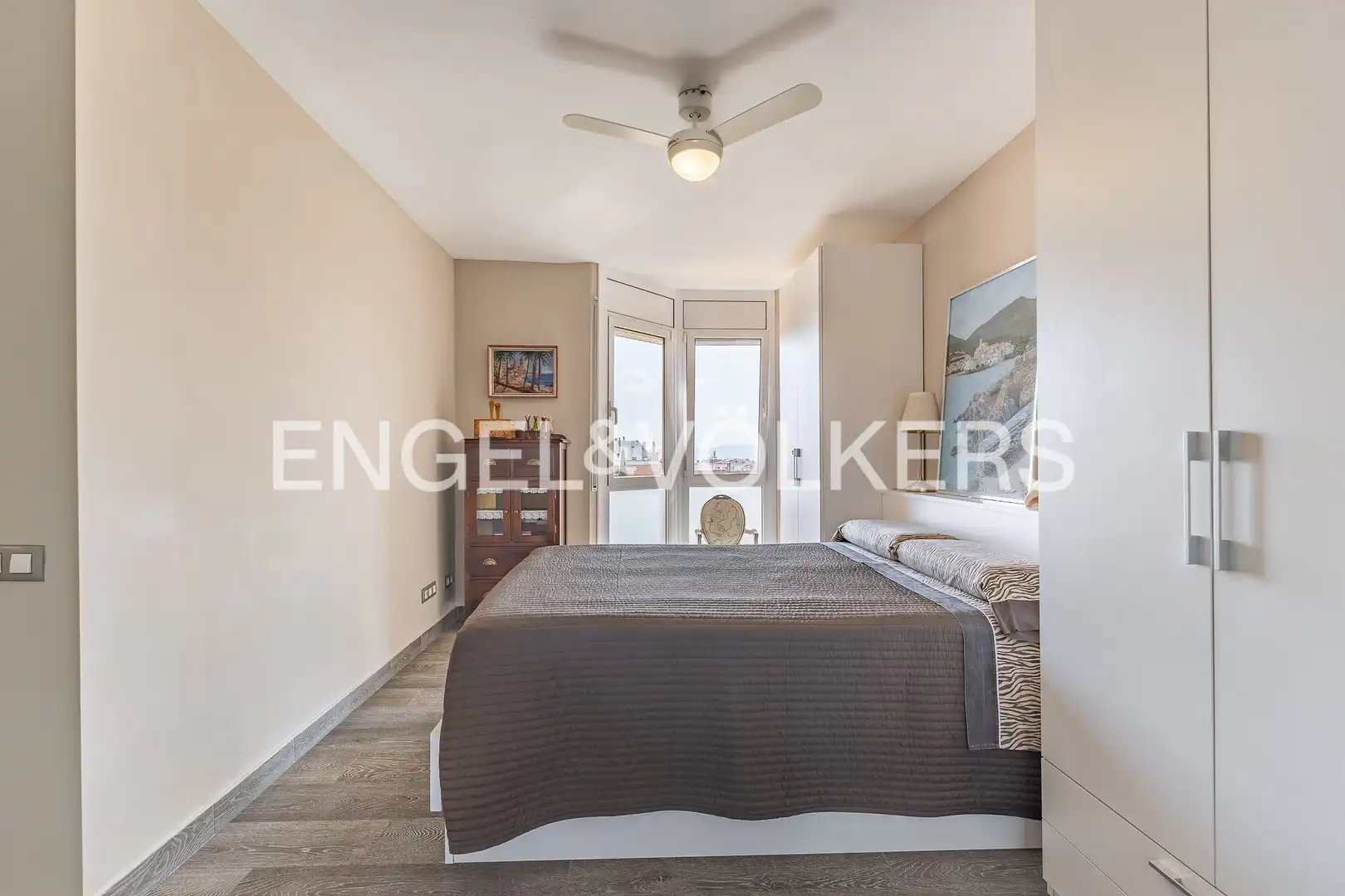Habitación de Piso en venta en Sabadell con Aire acondicionado, Calefacción y Jardín privado