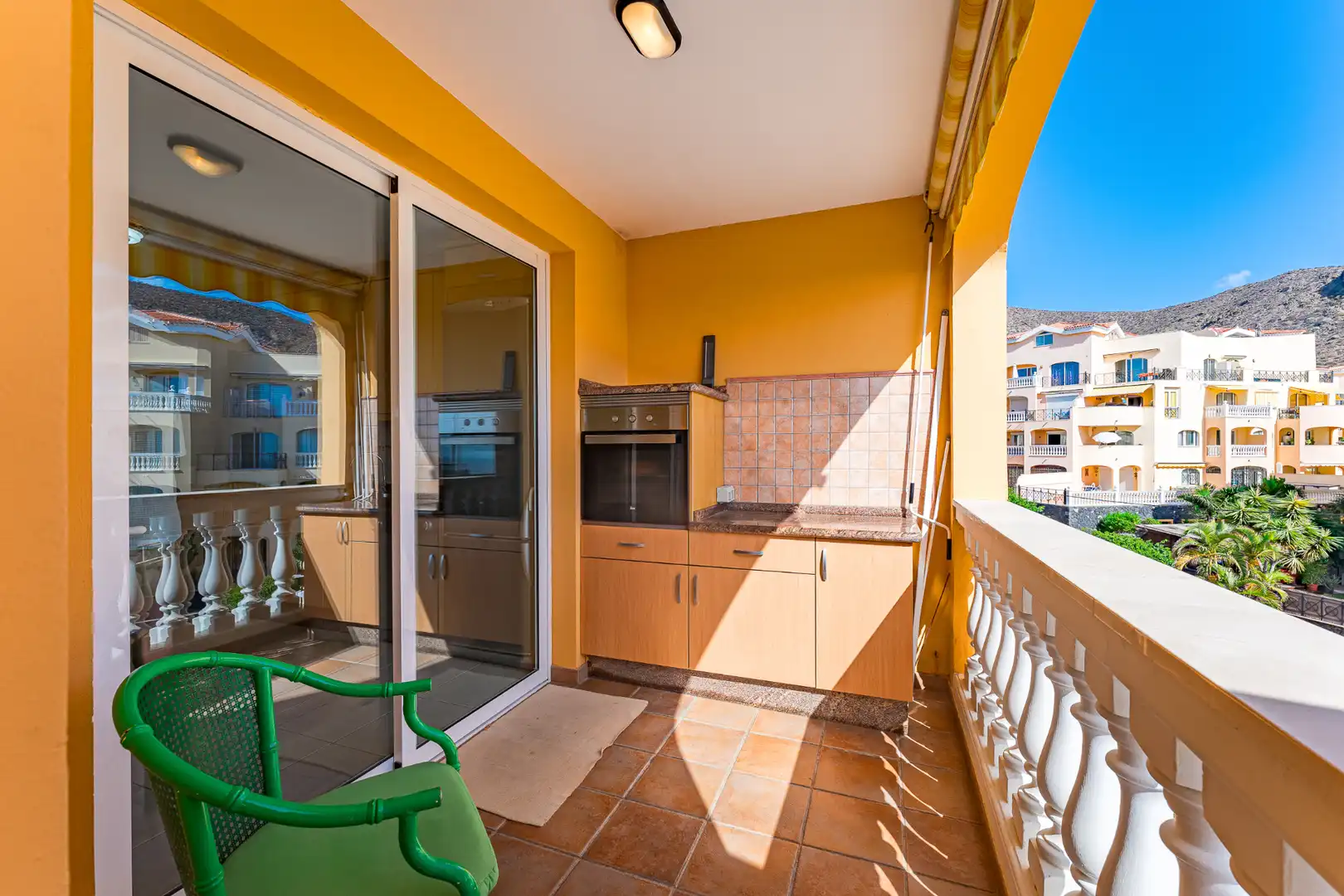 Apartament amb terrassa en venda a Calle Falúa 45, imagen 22