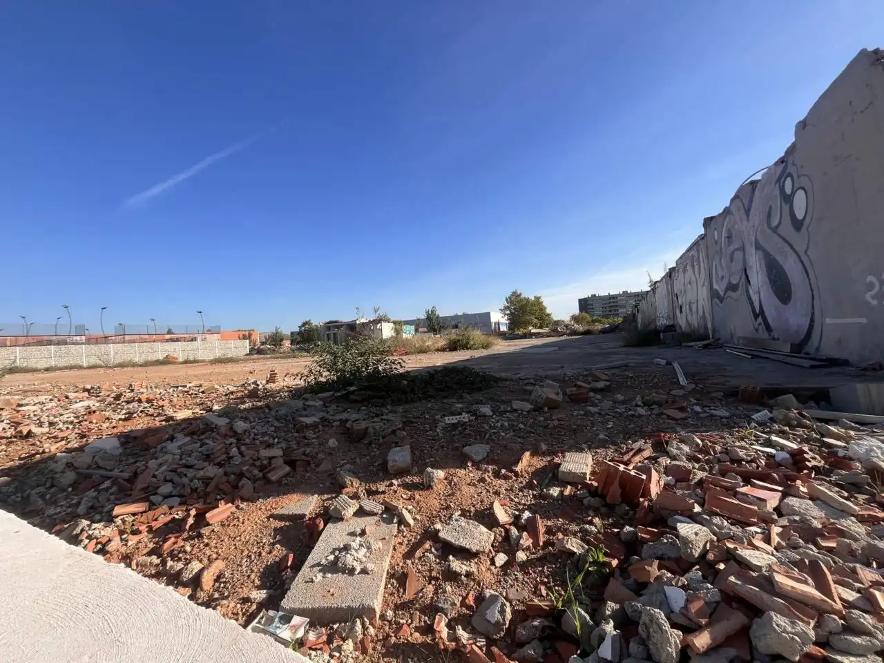 Industrial land to rent in Passatge de Rovira i Virgili, imagen 3