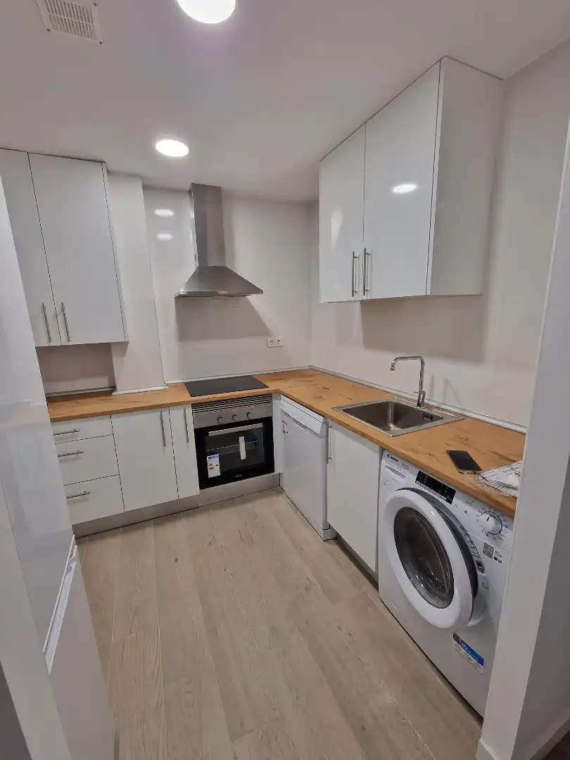 Kitchen of Apartments for rent in Alcalá de Henares  with Heating, Furnished and Oven