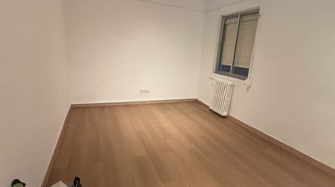 Foto 3 de Piso en venta en Calle Bécquer, Vadillos, Valladolid Capital
